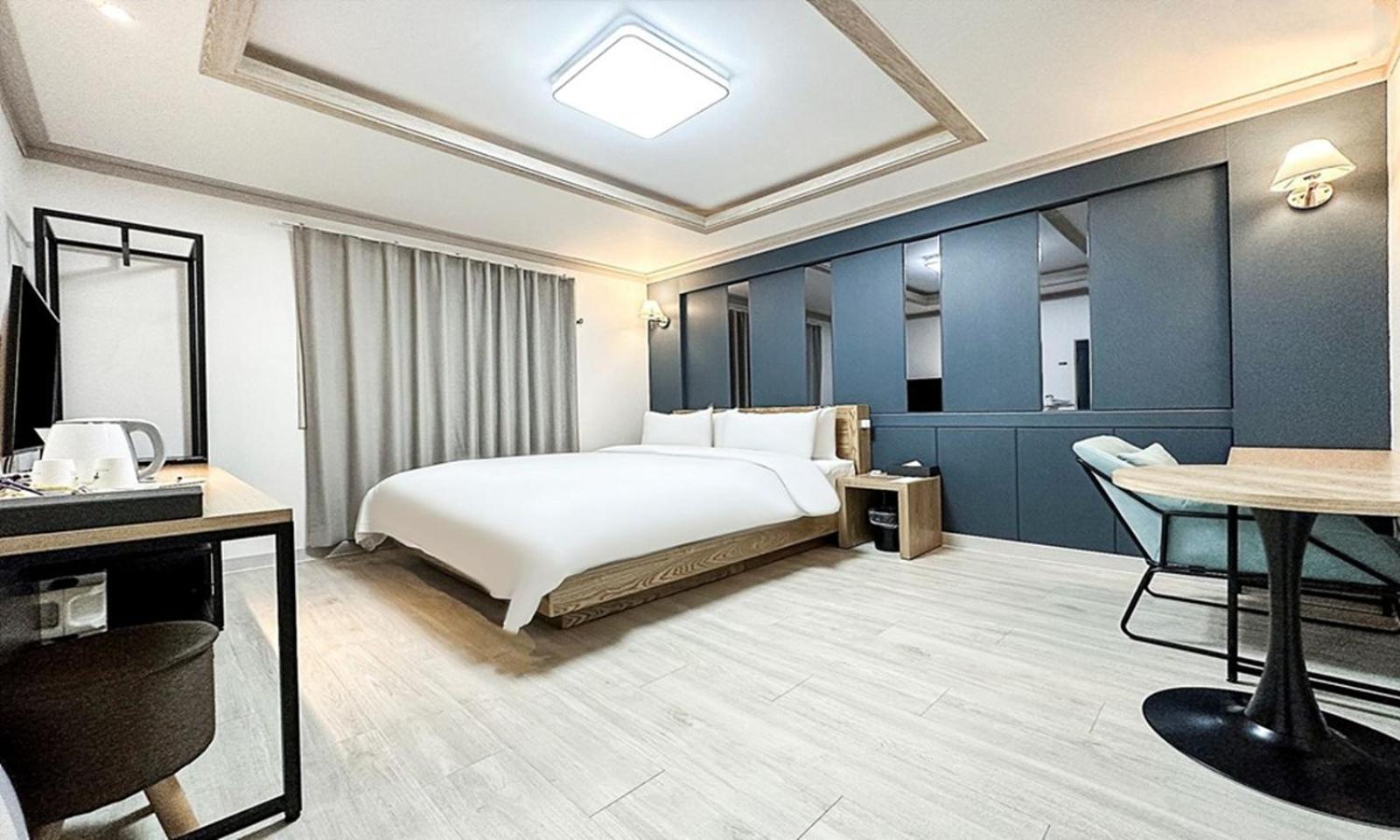 Gumi Time Hotel Exterior photo