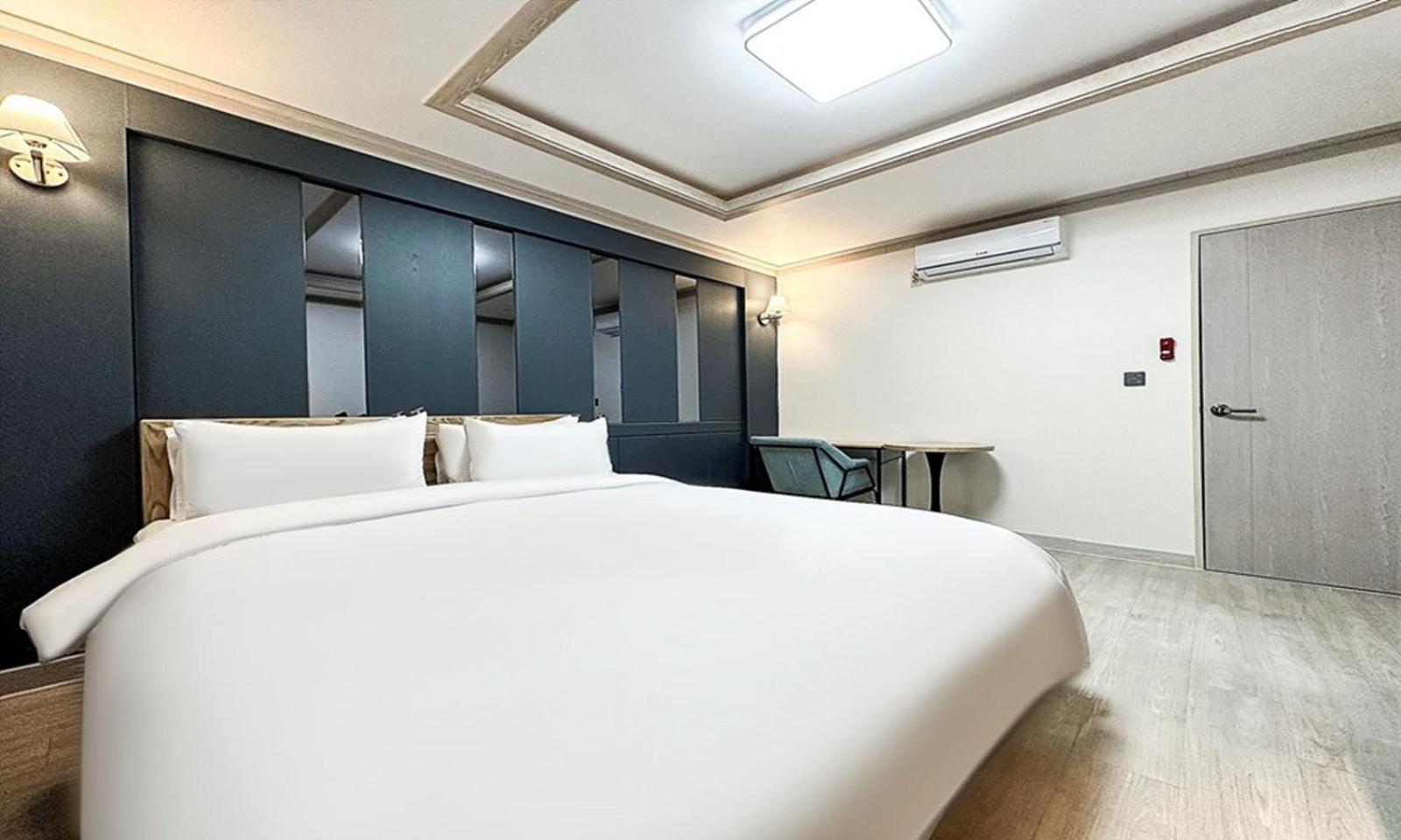 Gumi Time Hotel Exterior photo